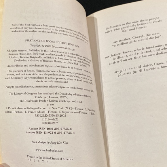 The Devil Wears Prada by Lauren Weisberger - Paperback Novel - Picture 5 of 5